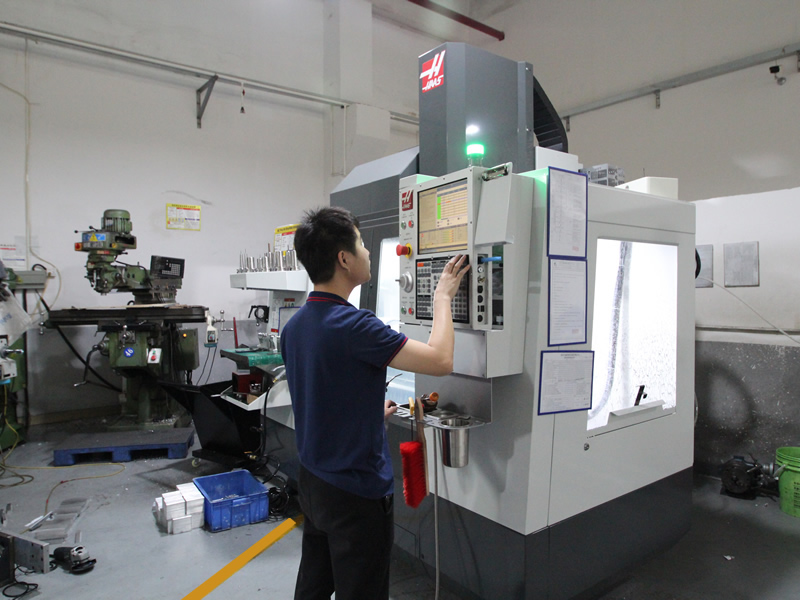 CNC精密加（jiā）工