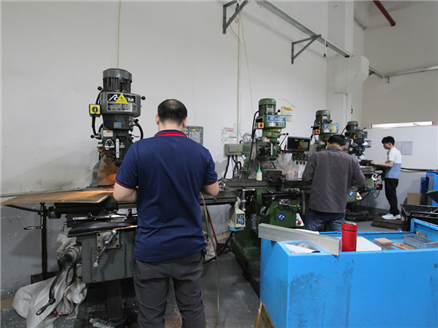 車銑複合設備車間